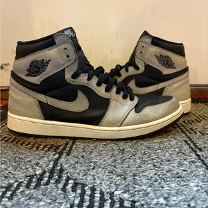 Jordan 1  Retro Shadow 2.0s